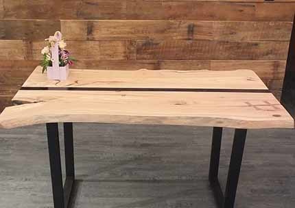 стол из слэба в стиле лофт из белёного дуба