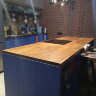 Рабочий стол в кухню в стиле "остров" - стол-остров из слэба карагача для кухни
